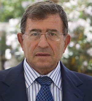 Calabrò, Corrado portréja